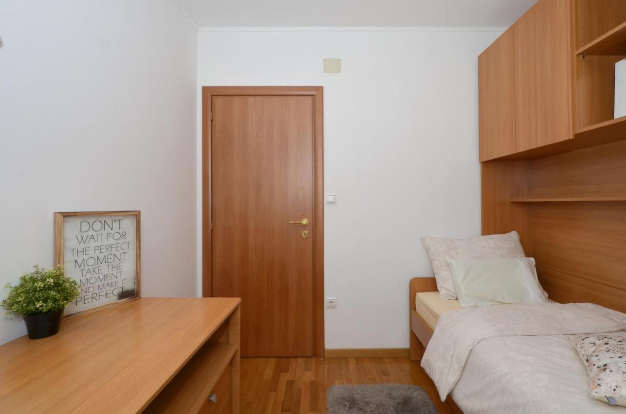 Apartmani Adela Солин Екстериор снимка