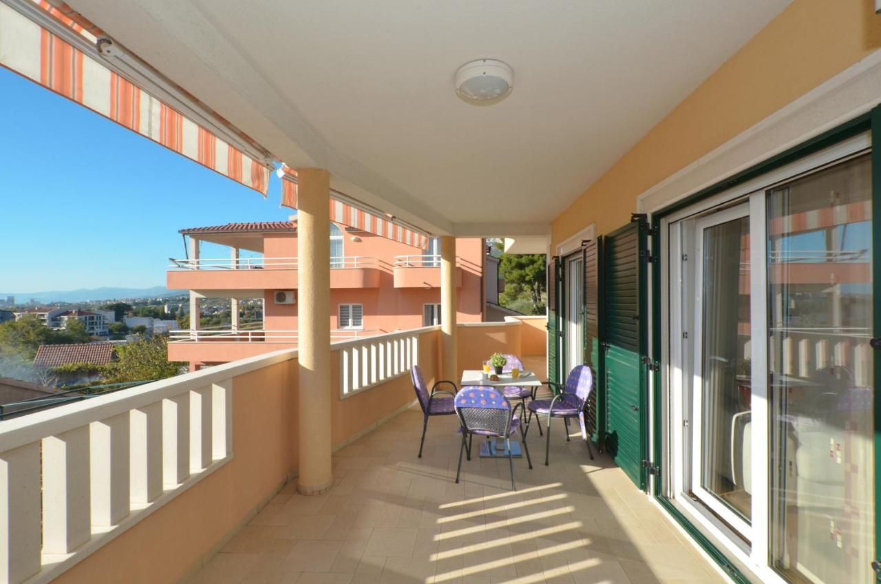 Apartmani Adela Солин Екстериор снимка