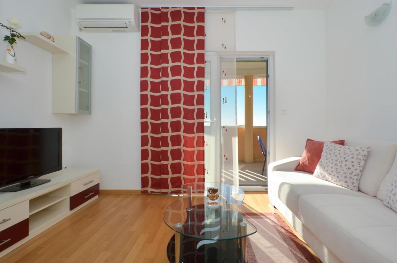 Apartmani Adela Солин Екстериор снимка